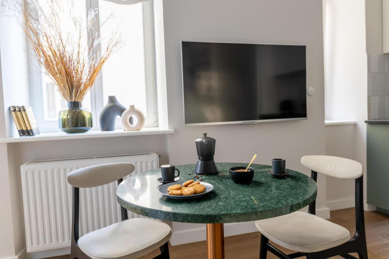 Lion Apartments - Premium Studio With Balcony Cracovia Esterno foto